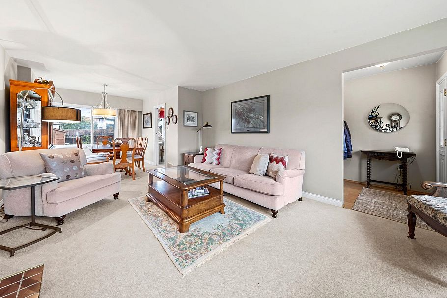 462 W 26th Street North Vancouver, BC - 10