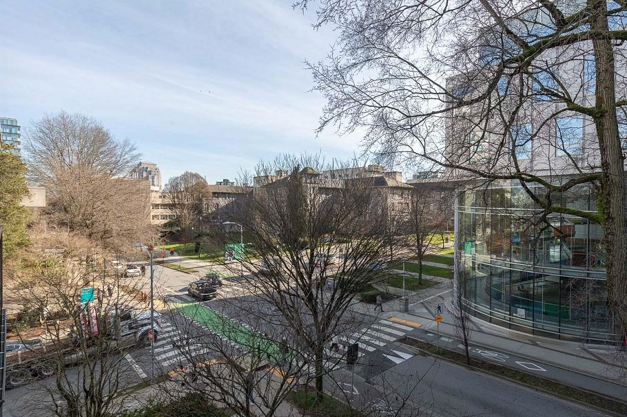 PH2 2577 Willow Street Vancouver, BC - 26