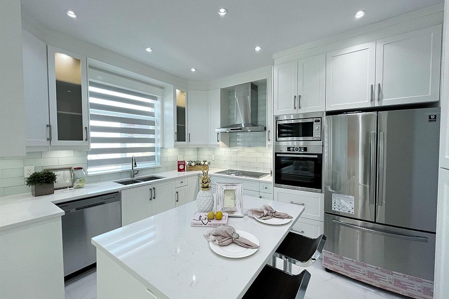 3275 E 20th Avenue Vancouver, BC - 7