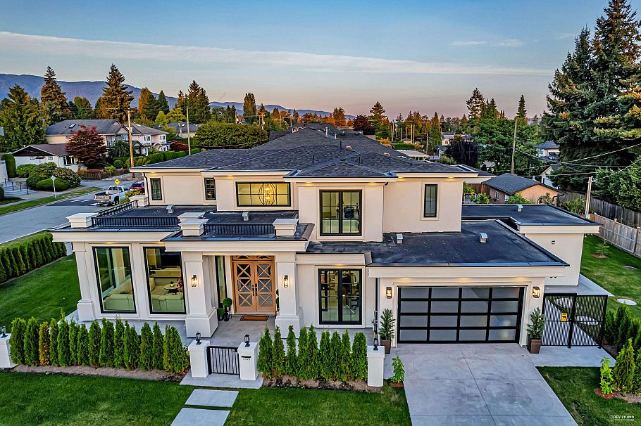 1390 Sutherland Avenue North Vancouver, BC - 31