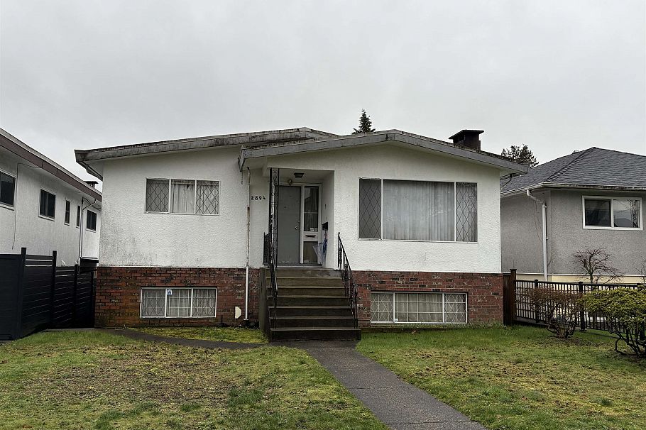 2894 E 43rd Avenue Vancouver, BC - 1