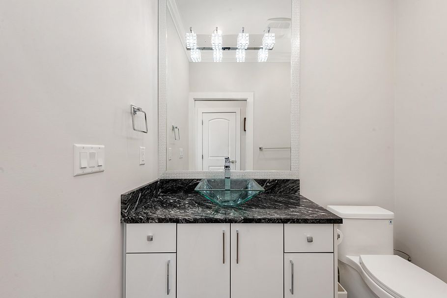 2876 Clark Drive Vancouver, BC - 14