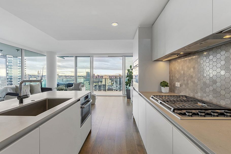 1503 1365 Davie Street Vancouver, BC - 9