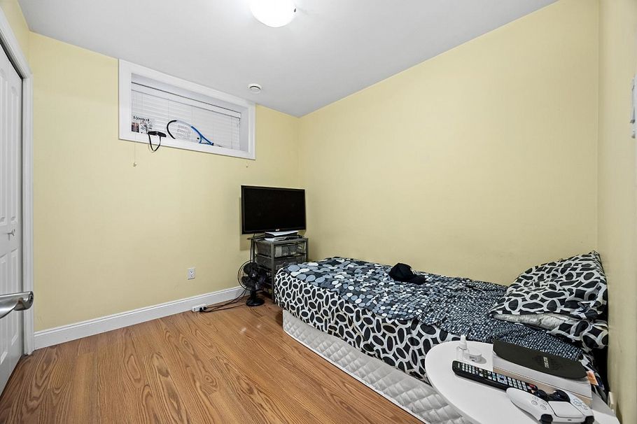 6830 Vivian Street Vancouver, BC - 38