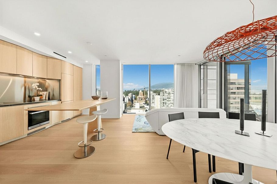 1902 1568 Alberni Street Vancouver, BC - 3