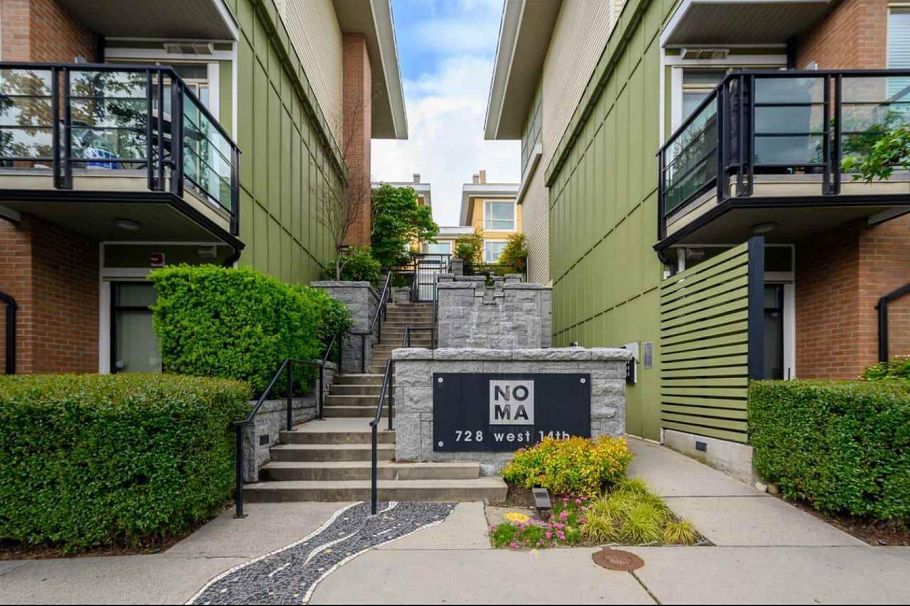 32 728 W 14th Street North Vancouver, BC - 1