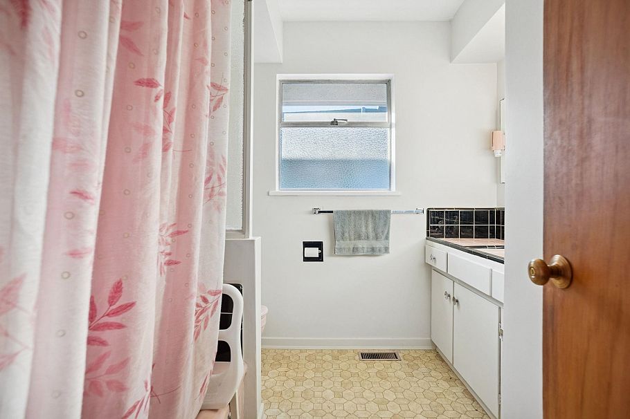 925 Nanaimo Street Vancouver, BC - 19