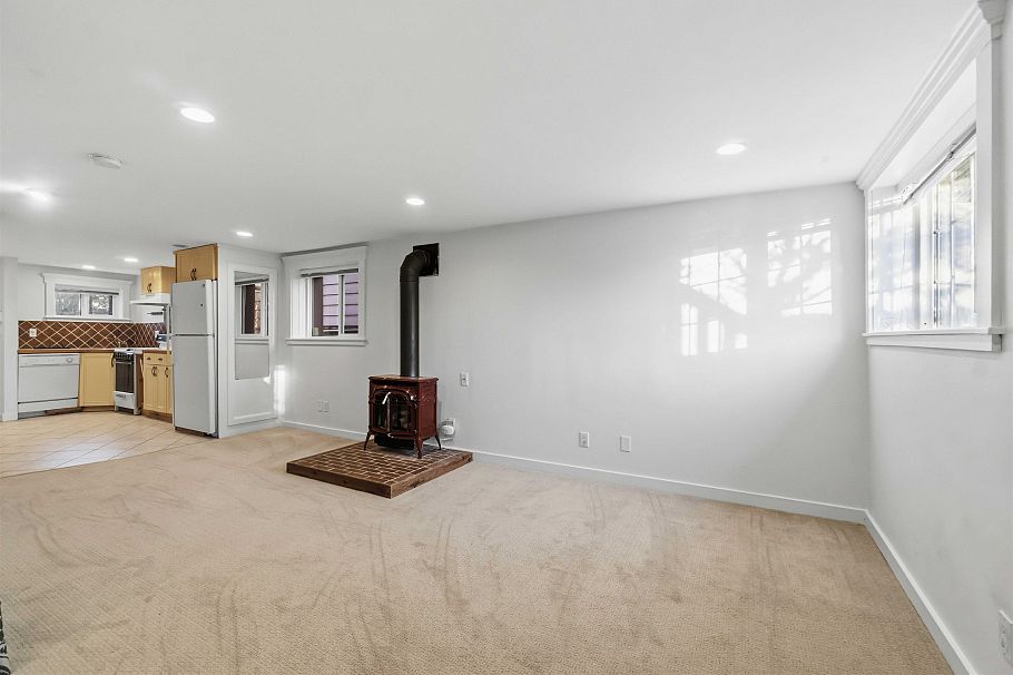 621 E 23rd Avenue Vancouver, BC - 20