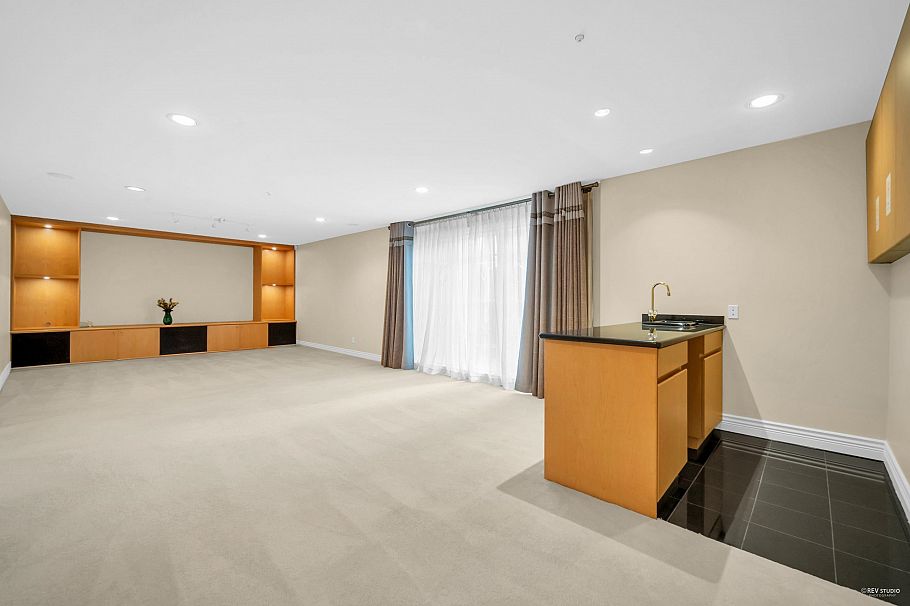 6081 Elm Street Vancouver, BC - 17