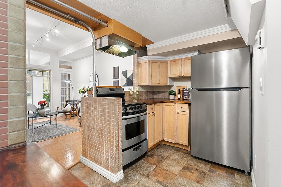 B5 238 E 10th Avenue Vancouver, BC - 24