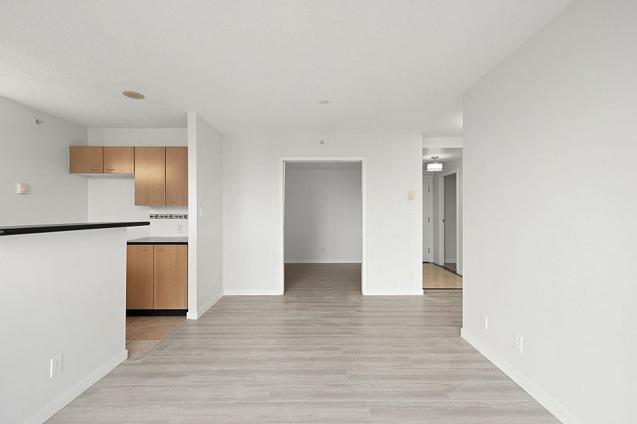 2502 1331 Alberni Street Vancouver, BC - 8