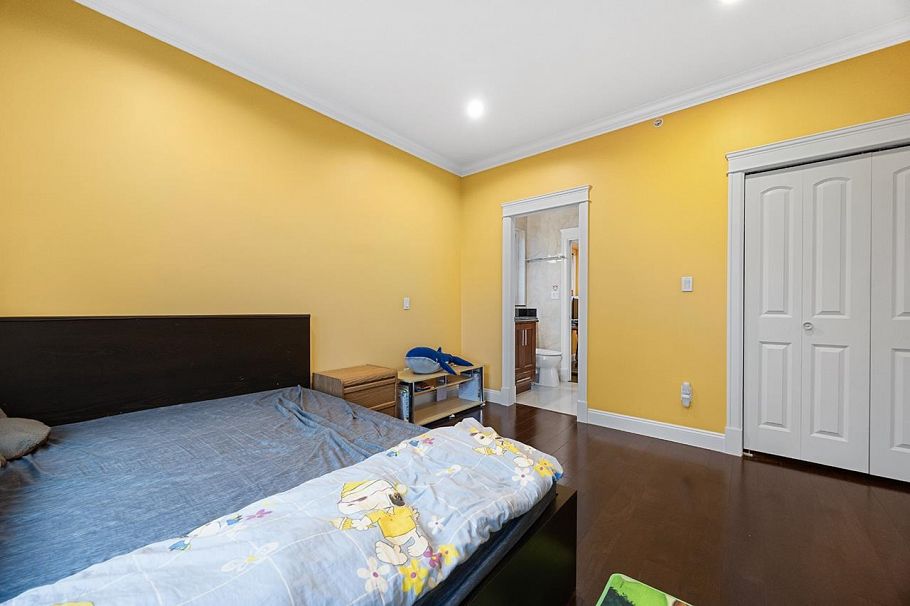 6830 Vivian Street Vancouver, BC - 23