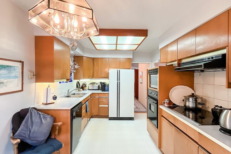 2810 W 31st Avenue Vancouver, BC - 13