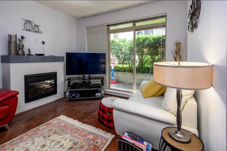 32 728 W 14th Street North Vancouver, BC - 10