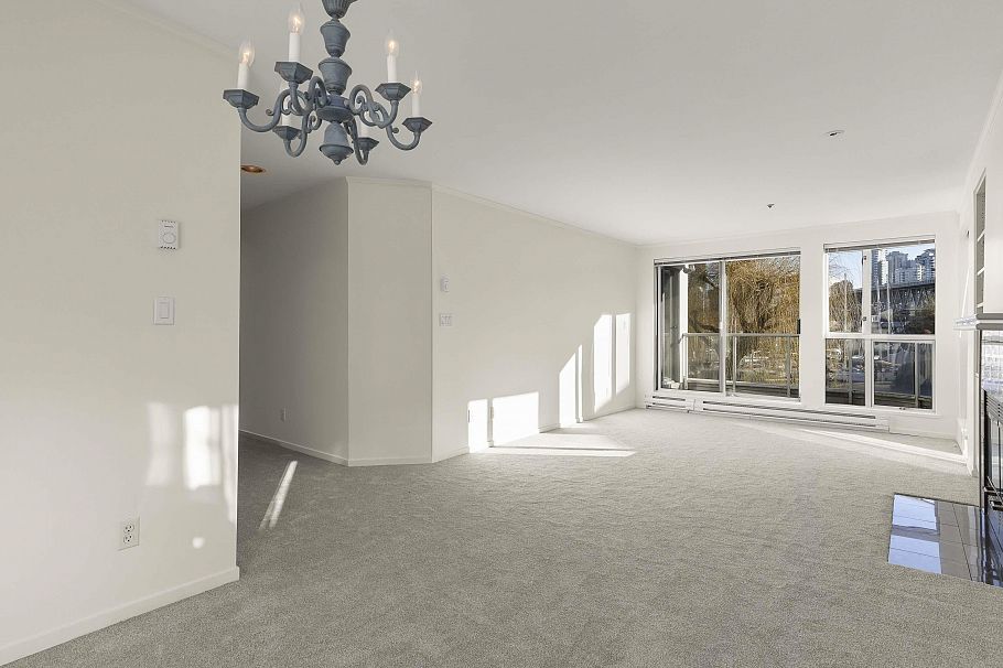 202 1551 Mariner Walk Vancouver, BC - 14