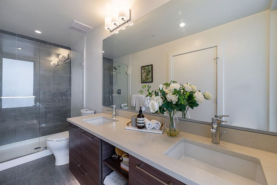 1 8599 River District Crossing Vancouver, BC - 10