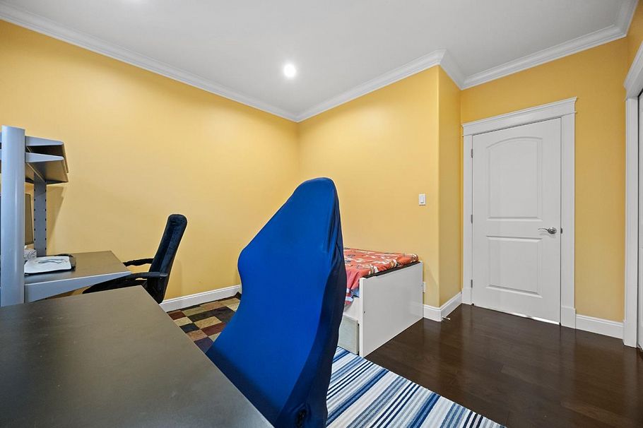 6830 Vivian Street Vancouver, BC - 19