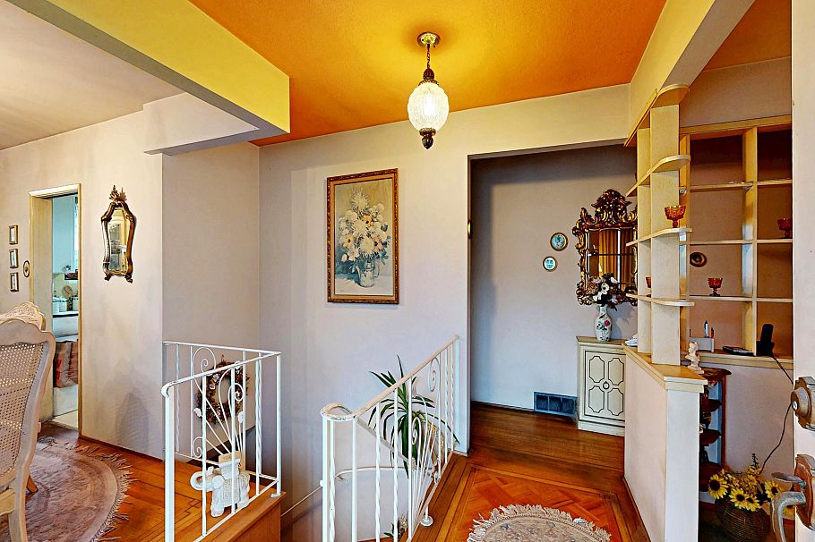 1415 Kaslo Street Vancouver, BC - 5