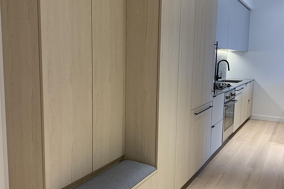 402 2471 St. George Street Vancouver, BC - 4