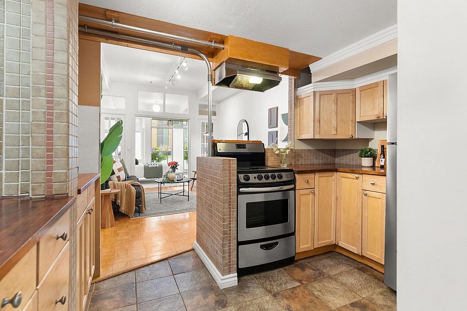 B5 238 E 10th Avenue Vancouver, BC - 23