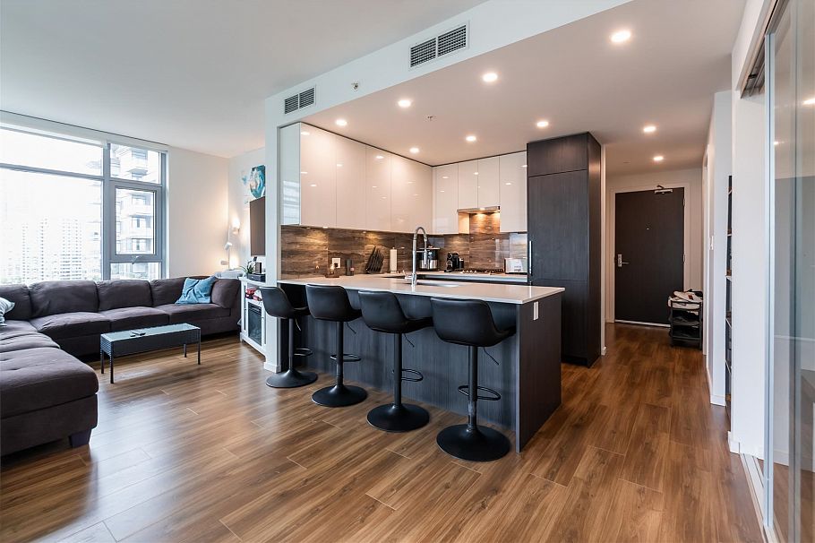 1801 1888 Gilmore Avenue Burnaby, BC - 2