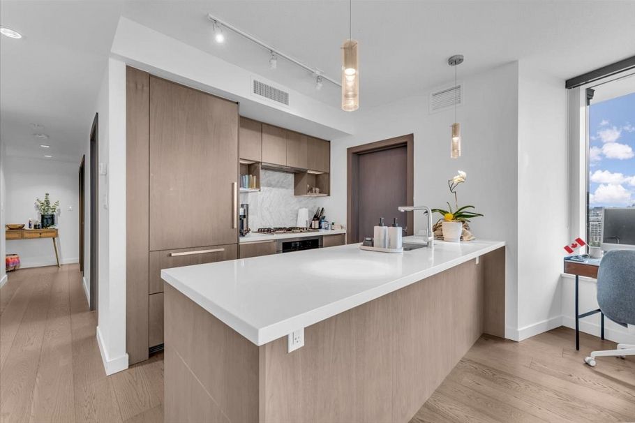 1609 68 Smithe Street Vancouver, BC - 11