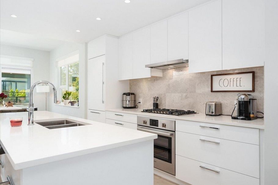 13 2728 Acadia Road Vancouver, BC - 5