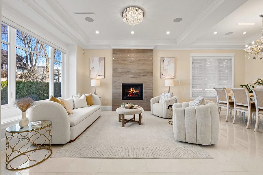 3676 W 28th Avenue Vancouver, BC - 5