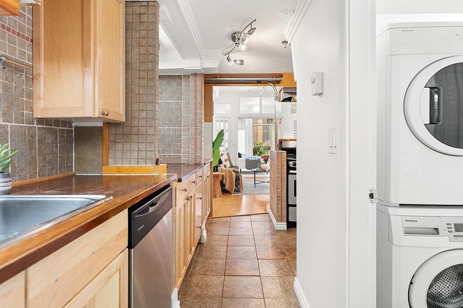 B5 238 E 10th Avenue Vancouver, BC - 26