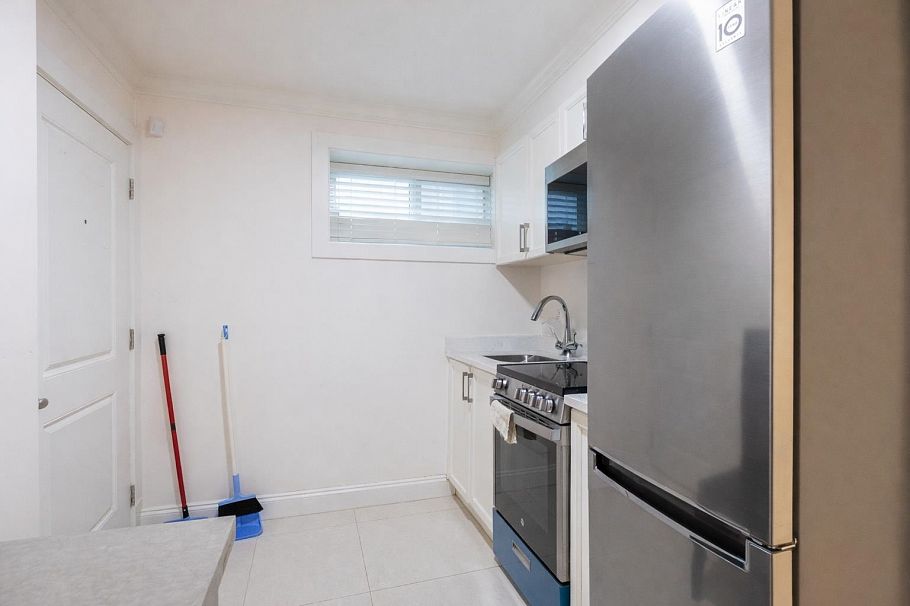 2118 Waverley Avenue Vancouver, BC - 17