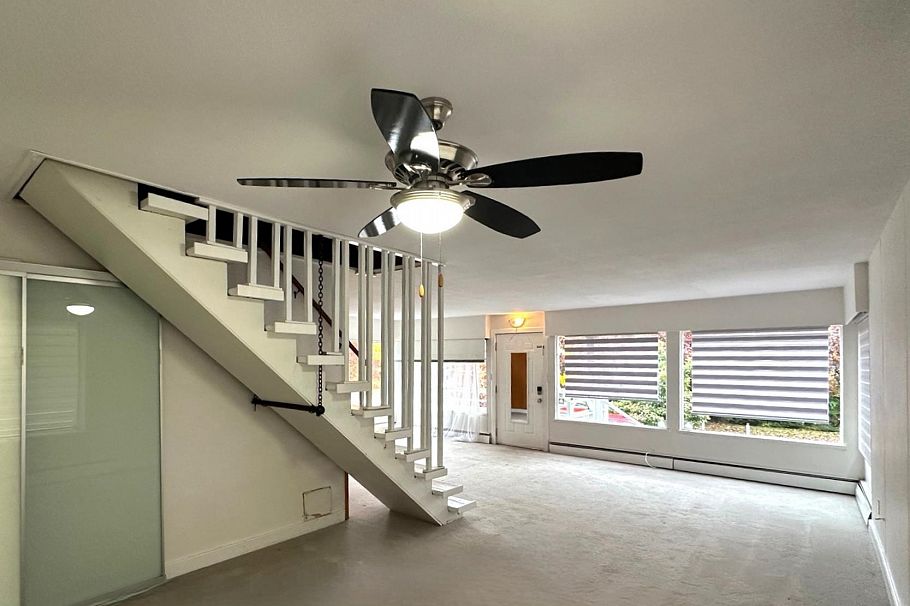 164 E 10th Street North Vancouver, BC - 9