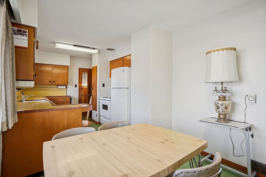 925 Nanaimo Street Vancouver, BC - 12