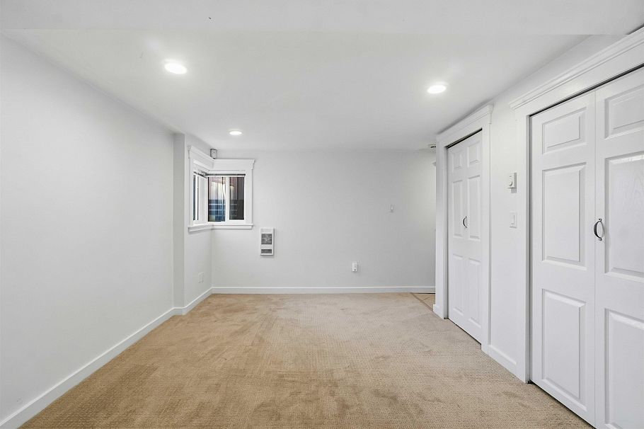 621 E 23rd Avenue Vancouver, BC - 24