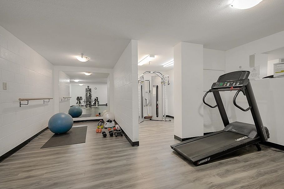 202 2012 Fullerton Avenue North Vancouver, BC - 10