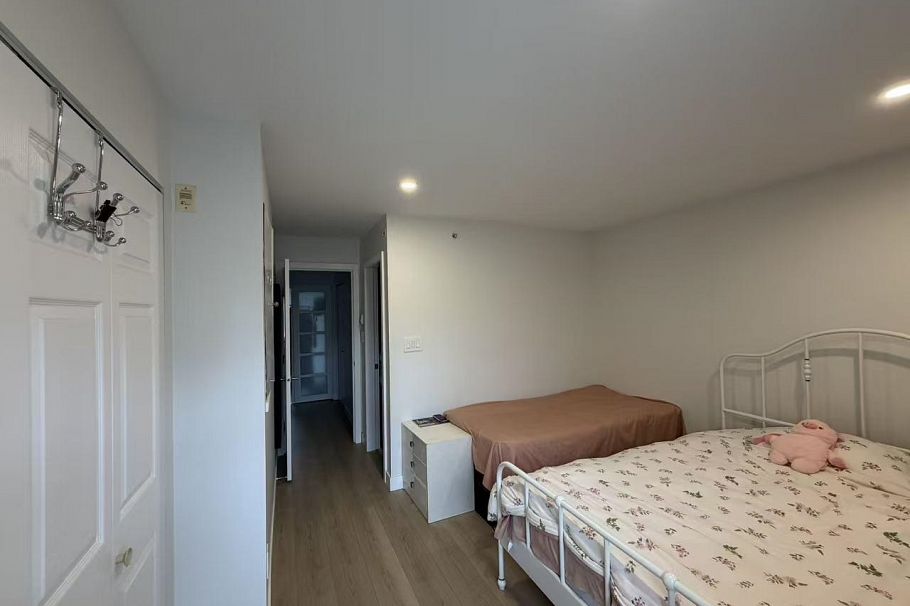 202 ensuite 2780 ACADIA ROAD ROAD, Vancouver BC V6T 2L3 Vancouver, BC - 3