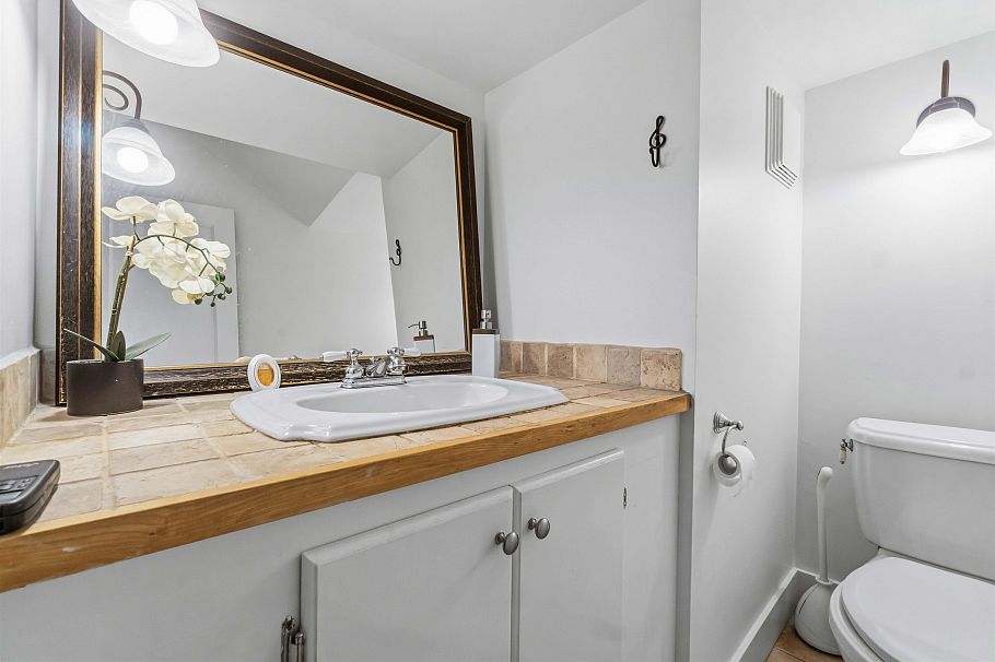 621 E 23rd Avenue Vancouver, BC - 29