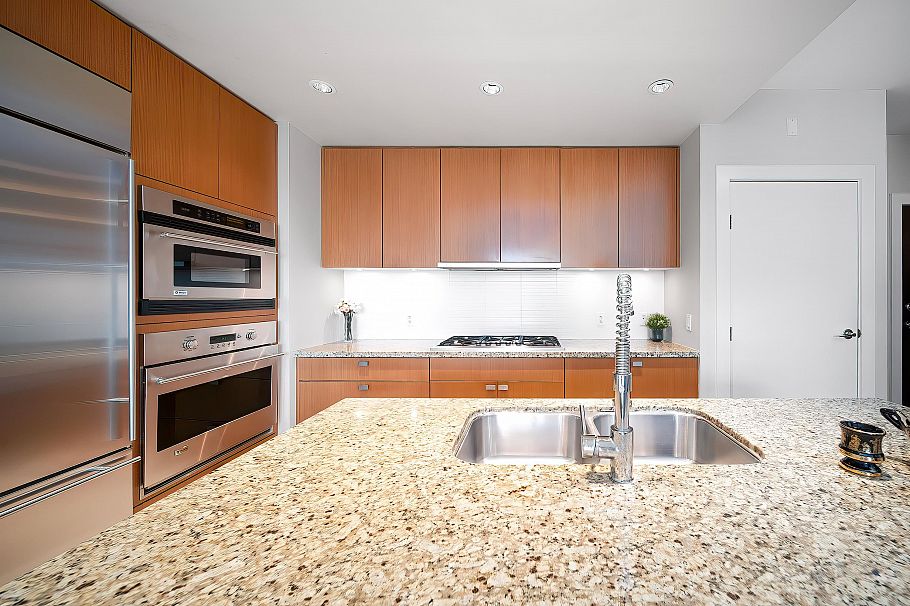 404 6080 Iona Drive Vancouver, BC - 8