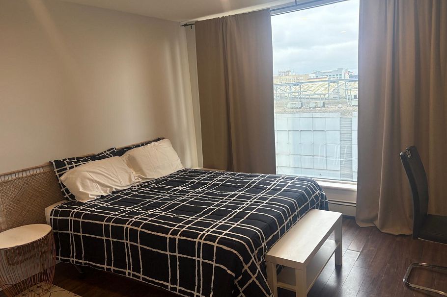 809 555 ABBOTT STREET, Vancouver BC V6B 6B9 Vancouver, BC - 1