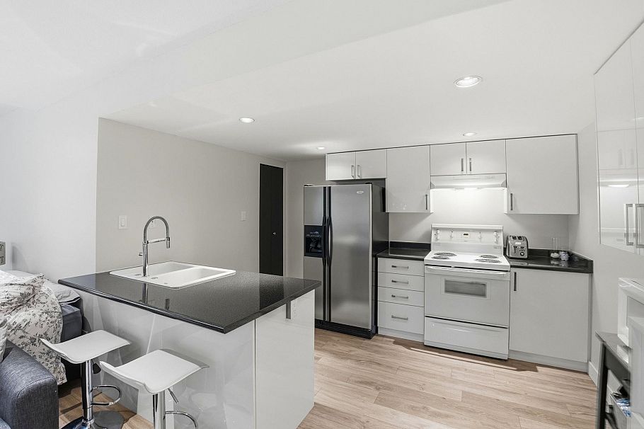 2023 Hill Drive North Vancouver, BC - 28