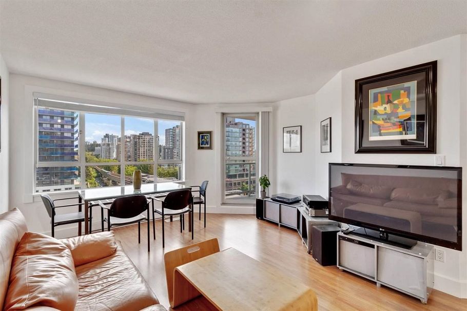 1001 3455 Ascot Place Vancouver, BC - 1