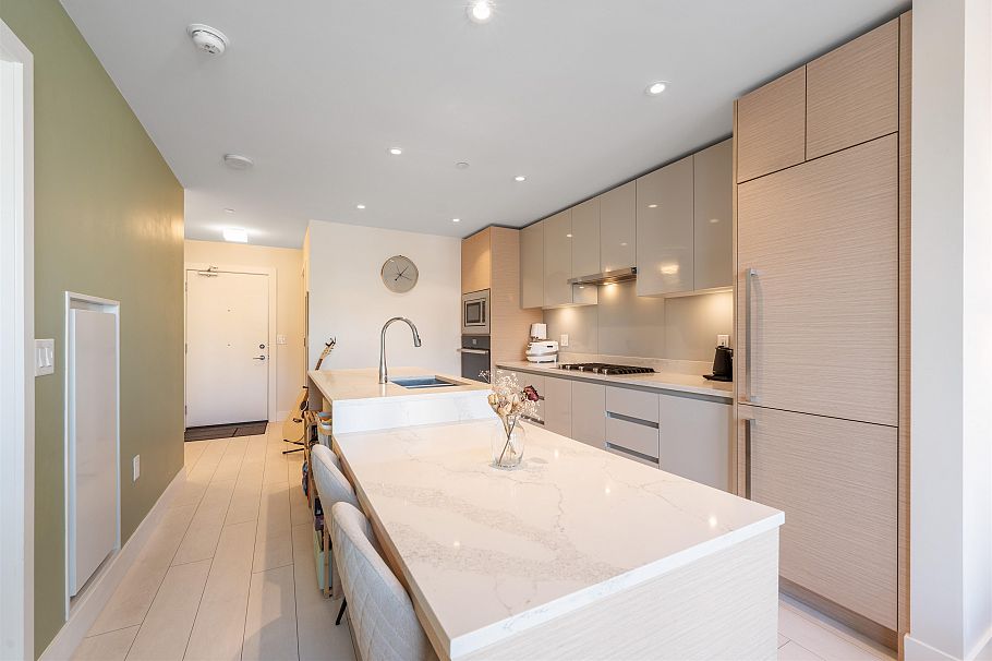 411 3538 Sawmill Crescent Vancouver, BC - 5