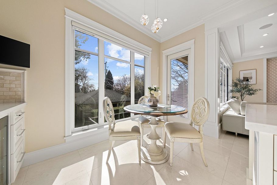 3676 W 28th Avenue Vancouver, BC - 16