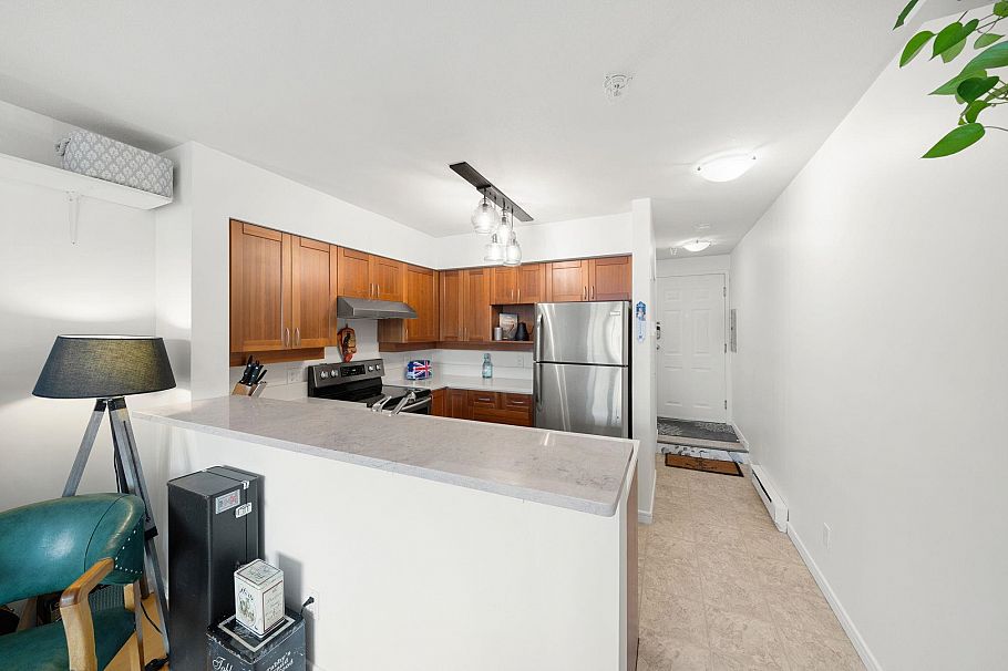 301 3727 W 10 Avenue Vancouver, BC - 8