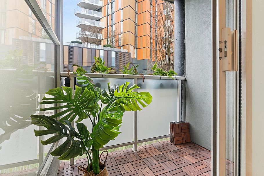 B5 238 E 10th Avenue Vancouver, BC - 12