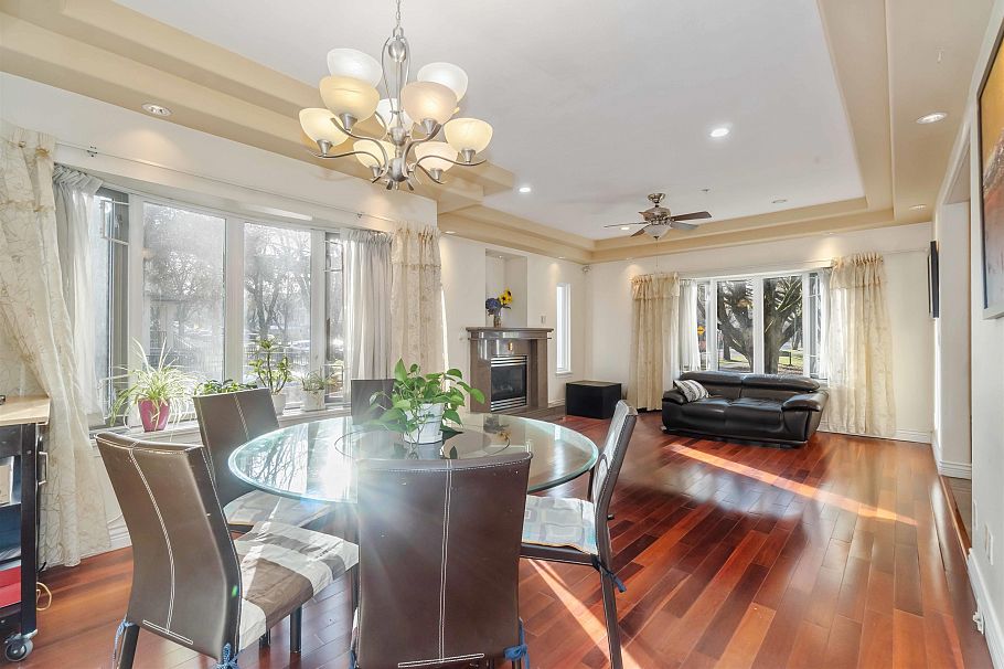 5396 Rhodes Street Vancouver, BC - 5