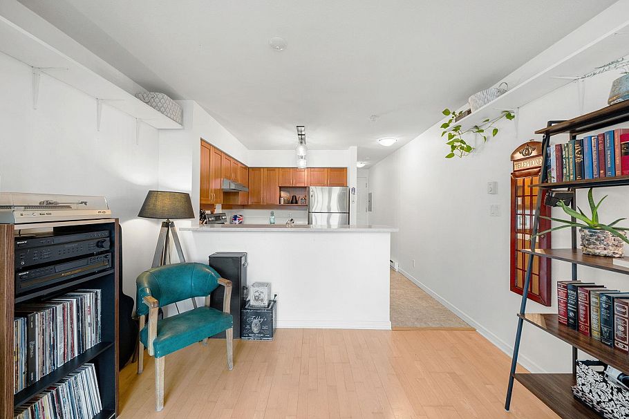 301 3727 W 10 Avenue Vancouver, BC - 7