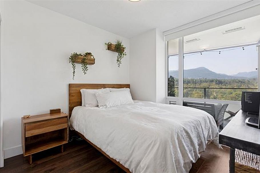 302 1550 FERN STREET, North Vancouver BC V7J 0A9 North Vancouver, BC - 3