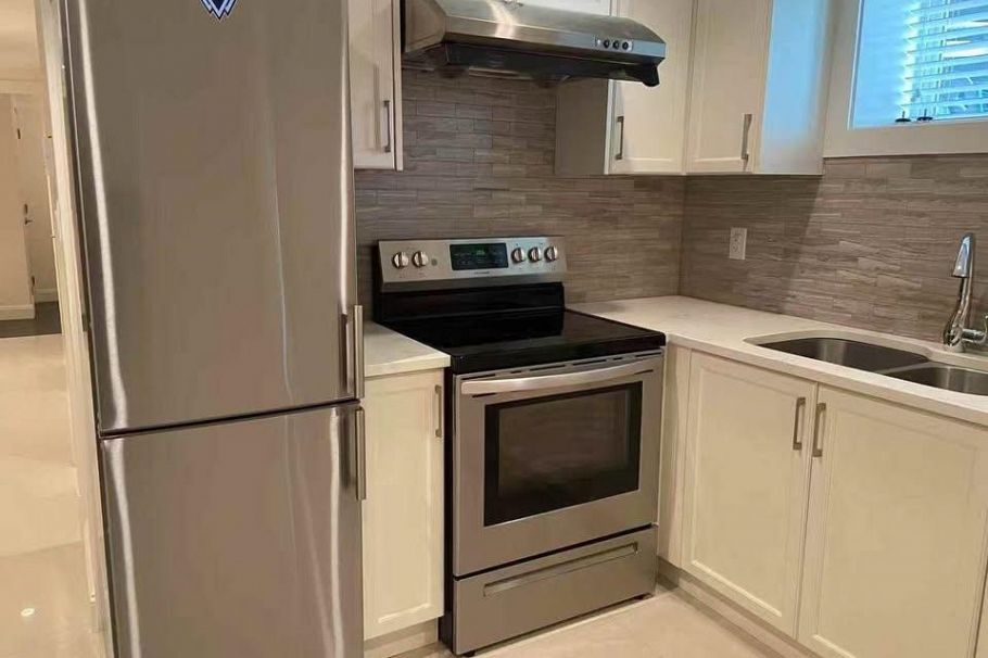 2118 Waverley Avenue Vancouver, BC - 19