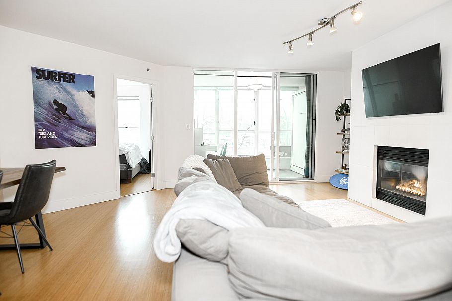 202 1188 Quebec Street Vancouver, BC - 9