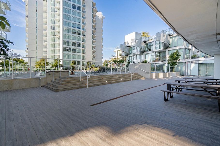 1106 4638 Gladstone Street Vancouver, BC - 35